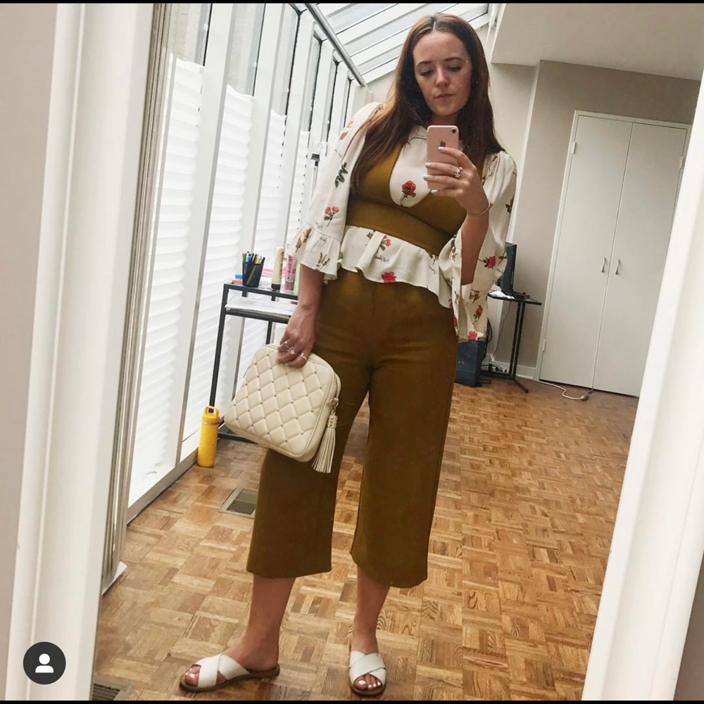 Wilfred Aritzia yellow deep-v crop top